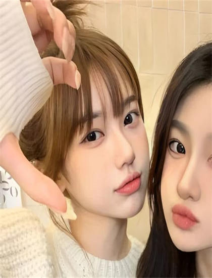 修复重制：《救命！我和前女友们做同事》影视作品全面解析：剧情深度剖析与艺术价值探讨