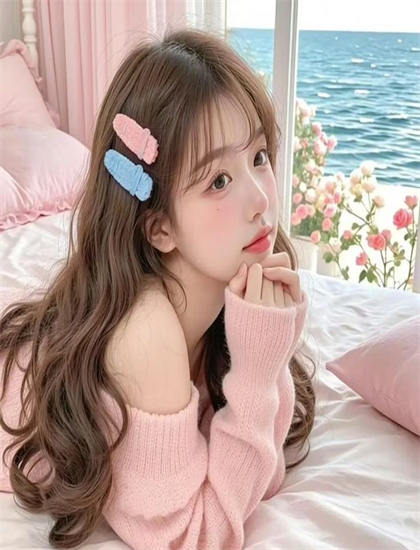 《端盘子的姑娘》社会批判视角：现实问题与批判意识分析